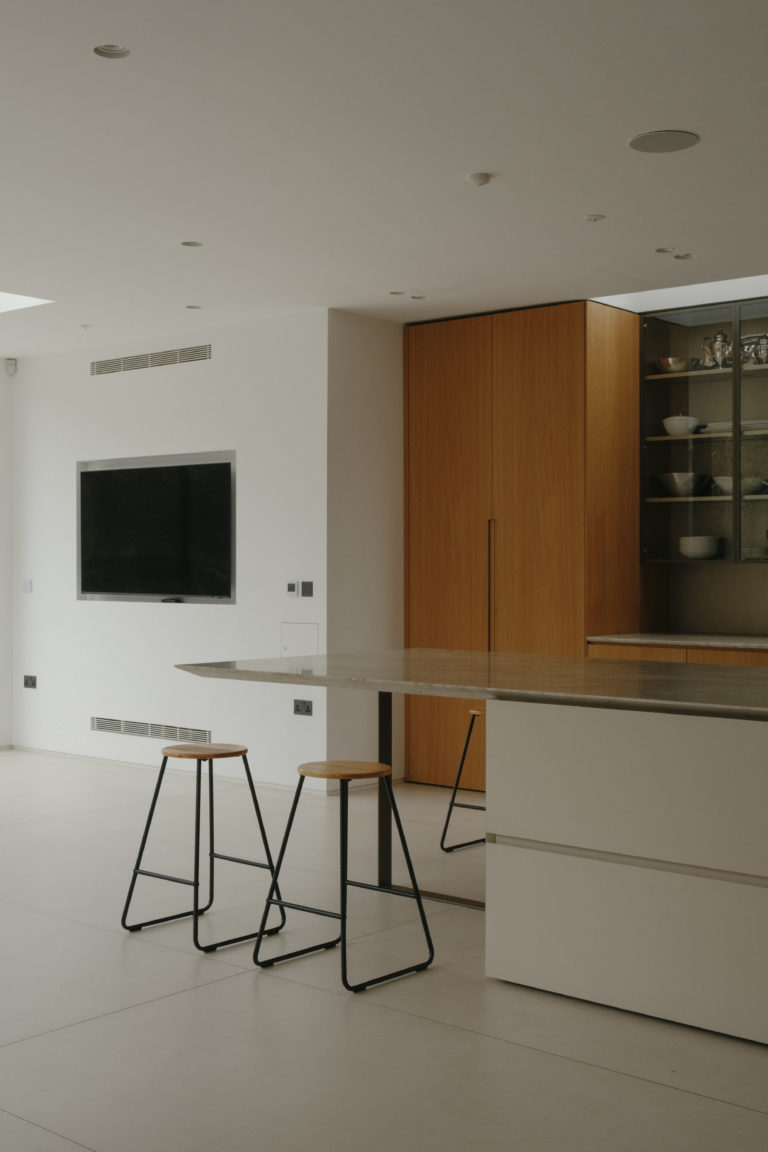 NORTH THREE LONDON, N3- SHOOTFACTORY - LONDON HOUSES