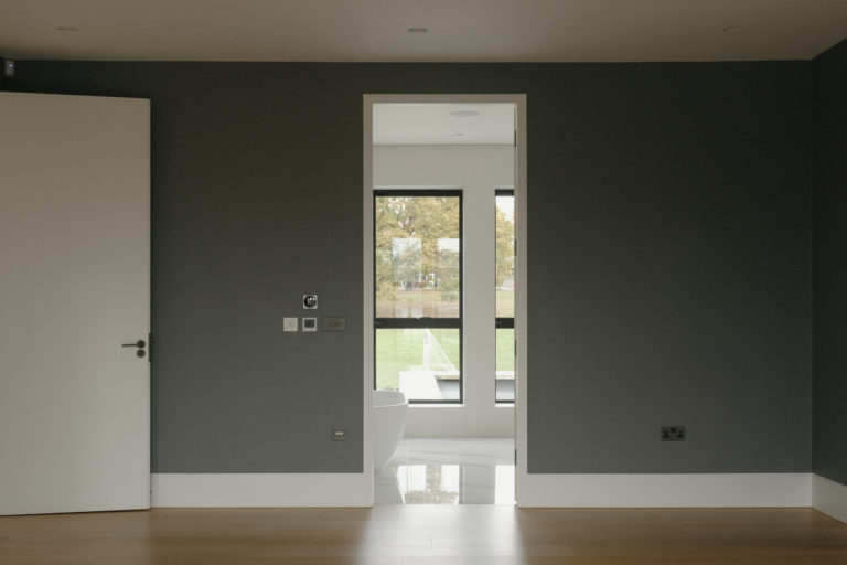 NORTH THREE LONDON, N3- SHOOTFACTORY - LONDON HOUSES