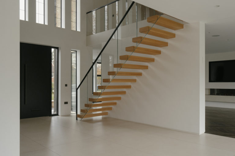 NORTH THREE LONDON, N3- SHOOTFACTORY - LONDON HOUSES