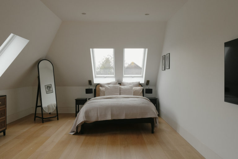 NORTH THREE LONDON, N3- SHOOTFACTORY - LONDON HOUSES