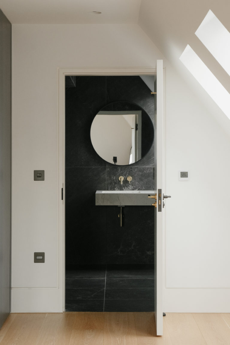 NORTH THREE LONDON, N3- SHOOTFACTORY - LONDON HOUSES