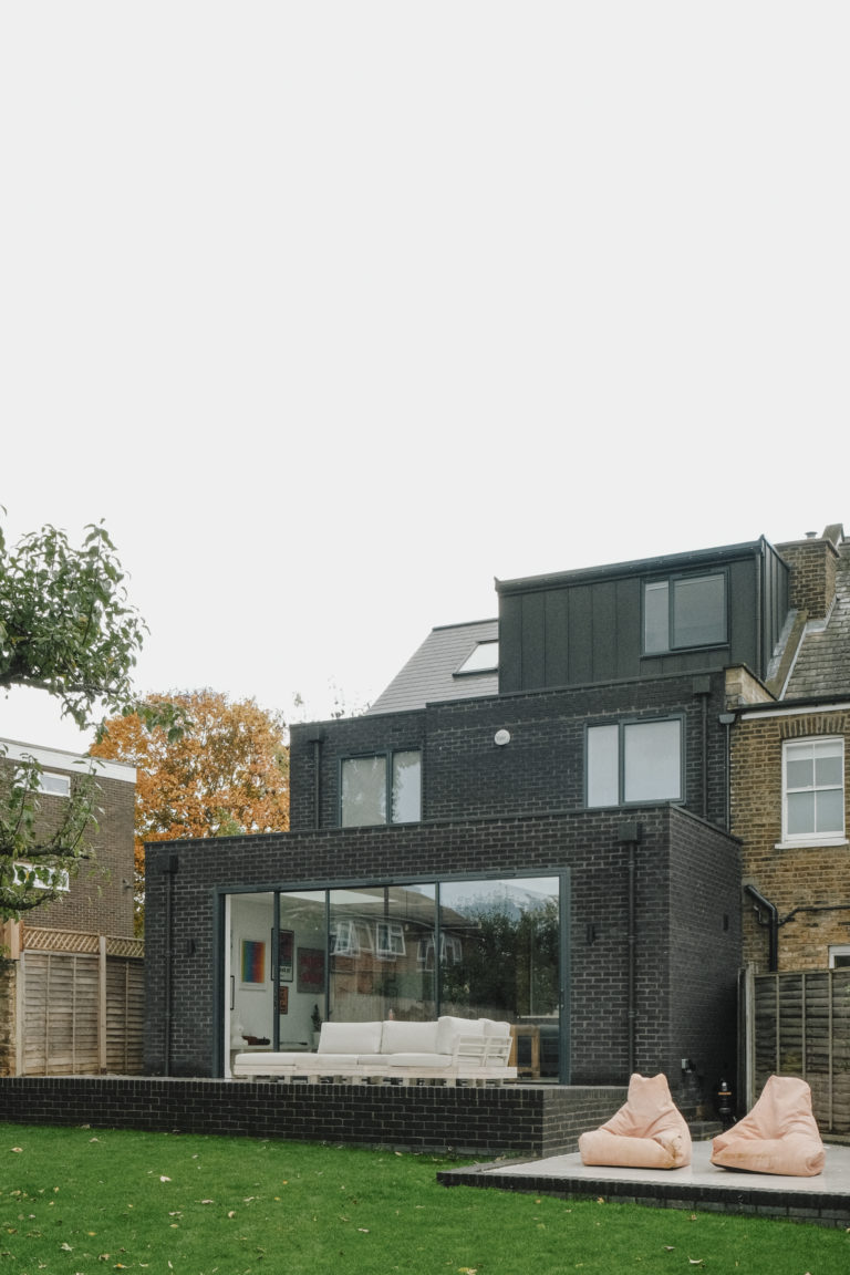 RAW HOUSE LONDON, N2 - SHOOTFACTORY - LONDON HOUSES