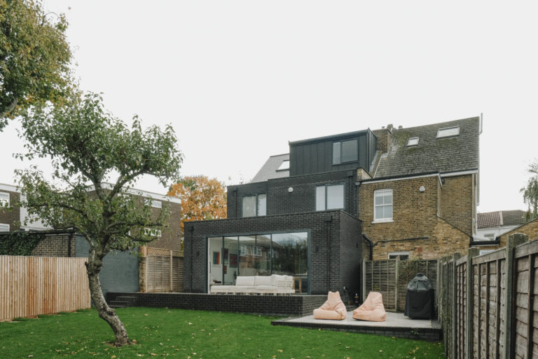 RAW HOUSE LONDON, N2 - SHOOTFACTORY - LONDON HOUSES