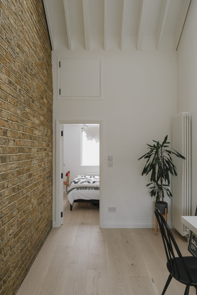 RAW HOUSE LONDON, N2 - SHOOTFACTORY - LONDON HOUSES