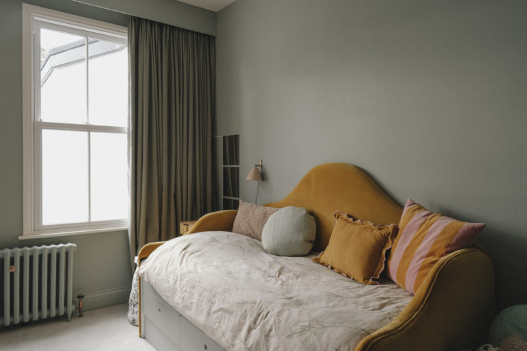 SEVENTY NINE LONDON, N20 - SHOOTFACTORY - LONDON HOUSES