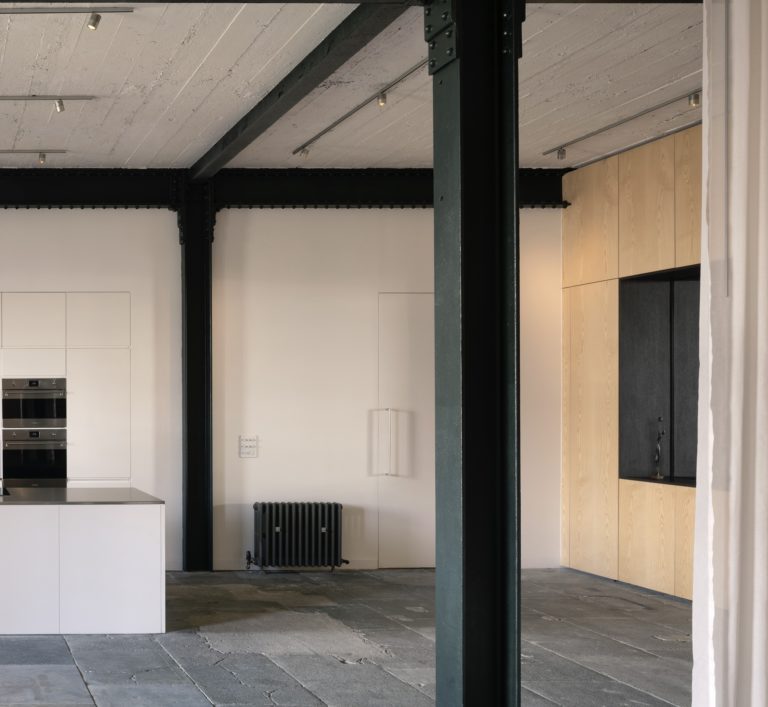 THREE ZERO LONDON, E14 - SHOOTFACTORY - LONDON APARTMENTS