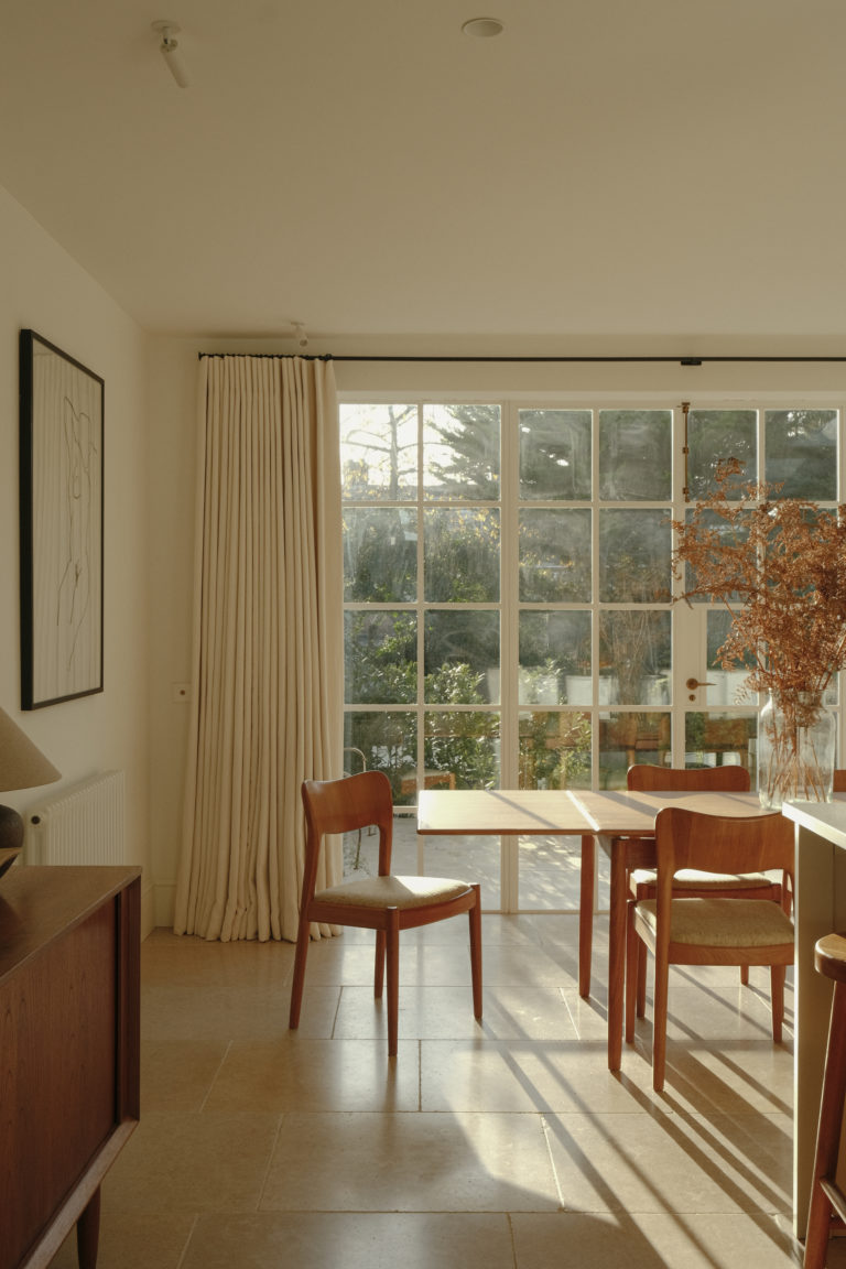 PASCOE LONDON, NW10- SHOOTFACTORY - LONDON HOUSES
