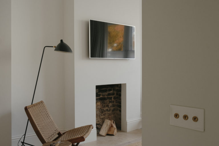 PASCOE LONDON, NW10- SHOOTFACTORY - LONDON HOUSES
