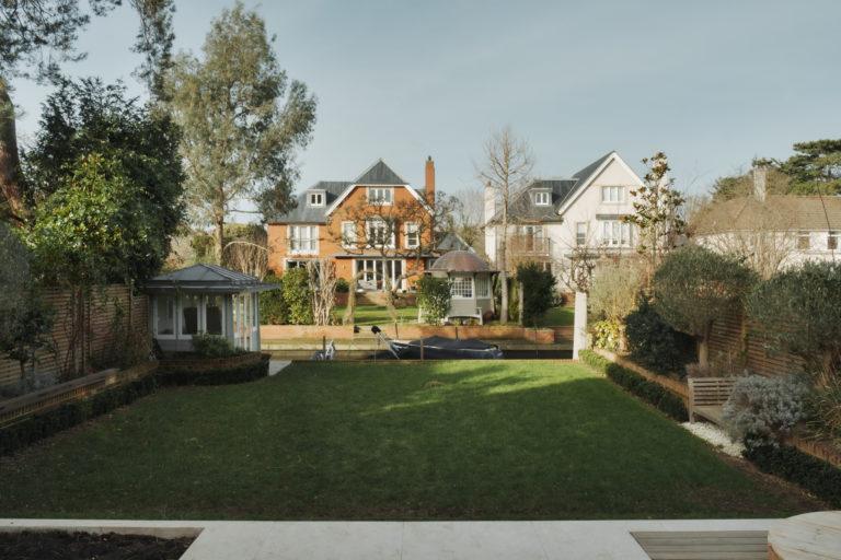 CREEKSIDE LONDON, TW11 - SHOOTFACTORY - LONDON HOUSES