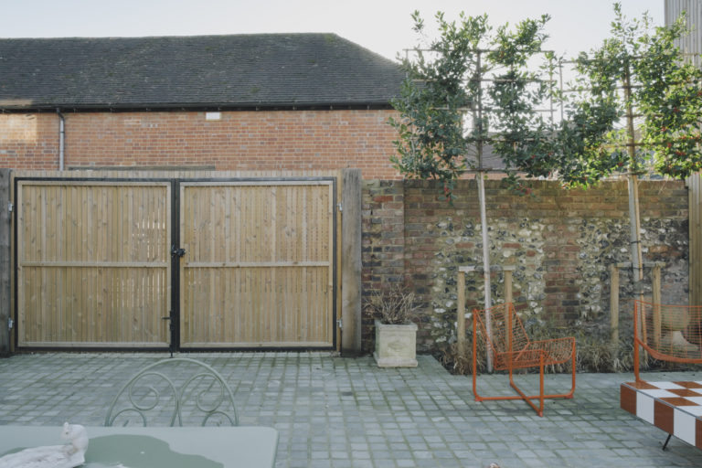 DENMARK HOUSE LONDON, RG9 - SHOOTFACTORY - LONDON HOUSES