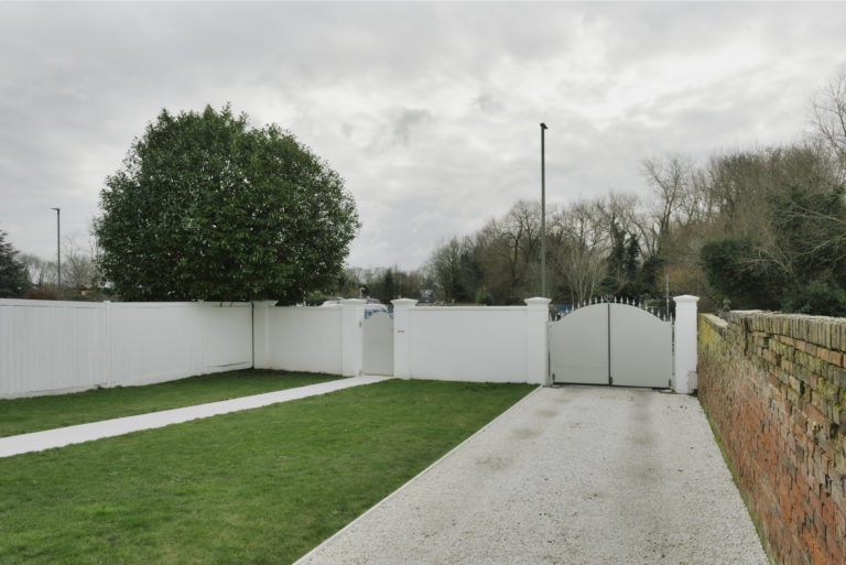 WILLOW LONDON, TW17 - SHOOTFACTORY - LONDON HOUSES