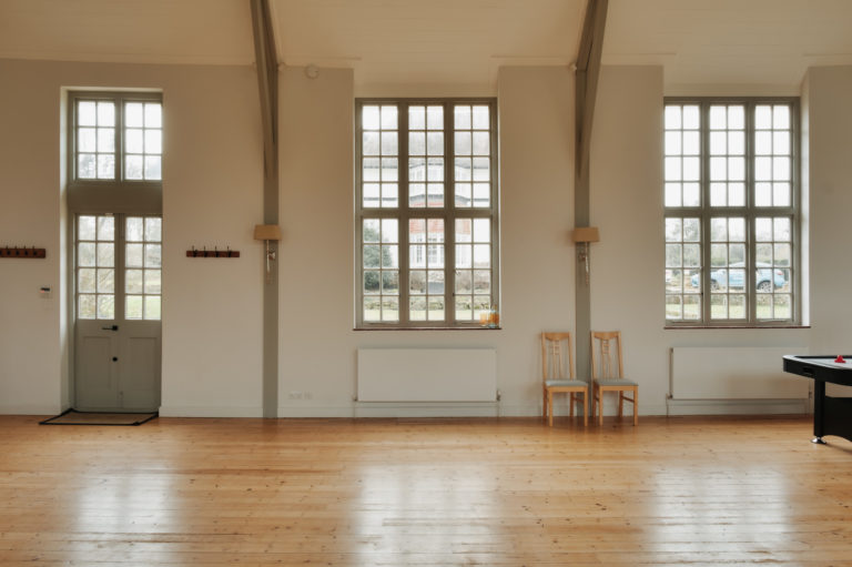 BADMINTON HALL SURREY, GU10 - SHOOTFACTORY - OTHER UK HOUSES