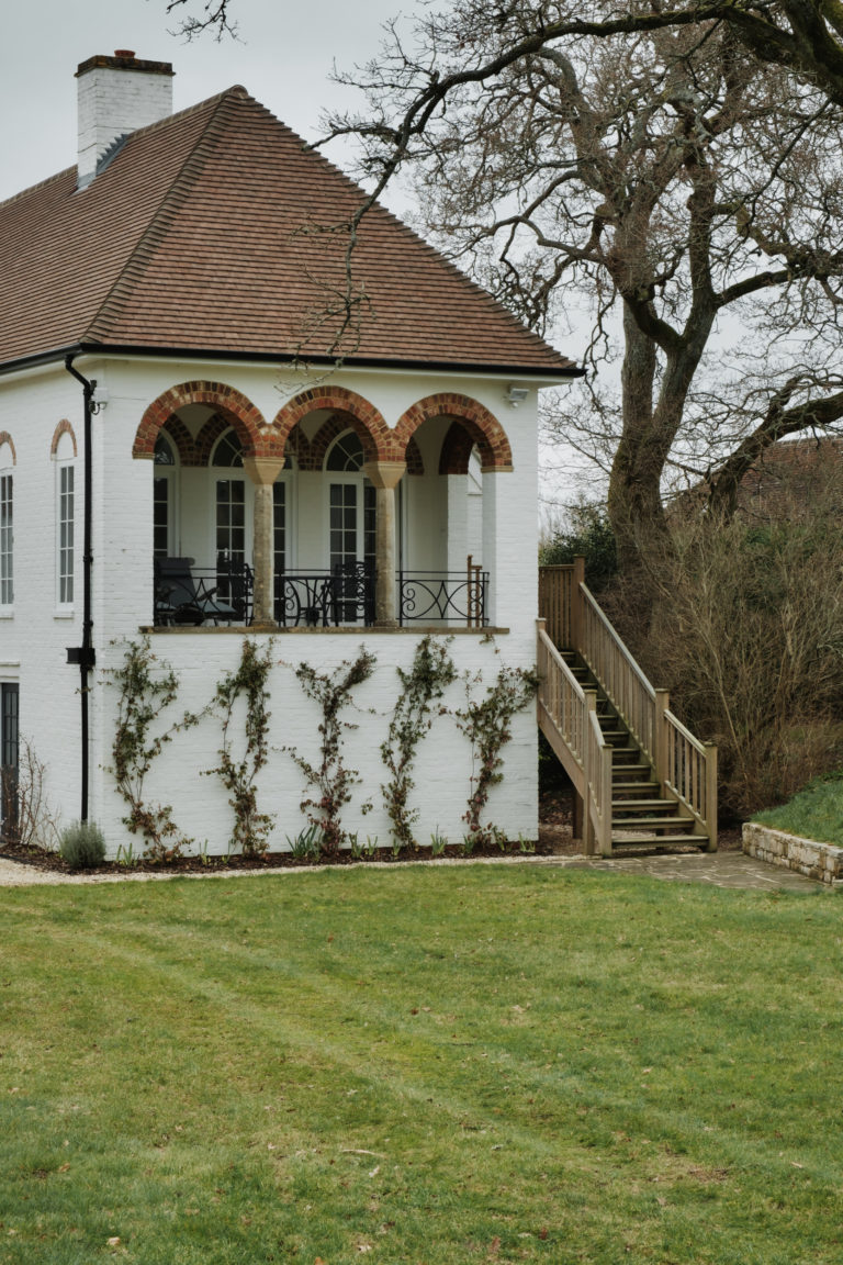 BADMINTON HALL SURREY, GU10 - SHOOTFACTORY - OTHER UK HOUSES