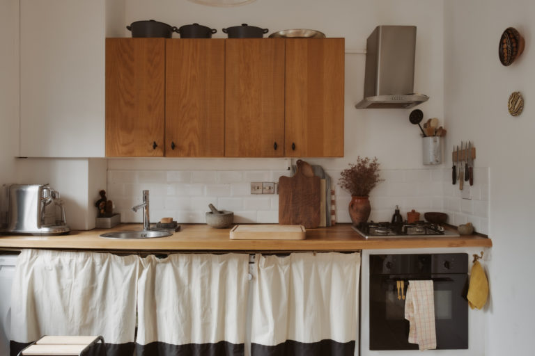 MYRIAD LONDON, E9 - SHOOTFACTORY - LONDON HOUSES