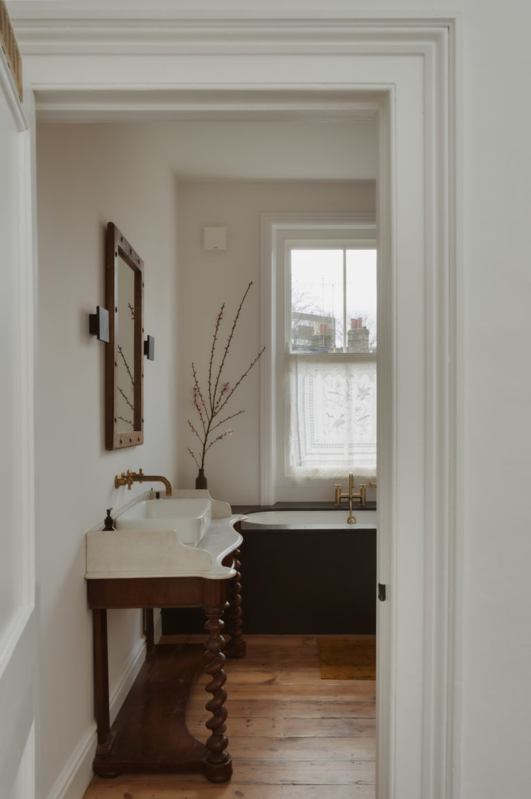 MYRIAD LONDON, E9 - SHOOTFACTORY - LONDON HOUSES