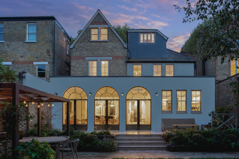 ARCH HOUSE LONDON, W4 - SHOOTFACTORY - LONDON HOUSES