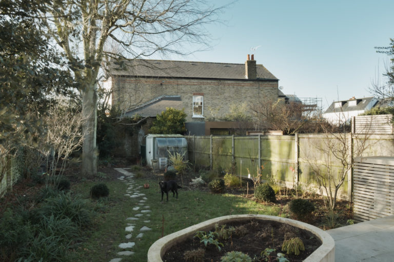 BOLTON TEDDINGTON, TW11 - SHOOTFACTORY - OTHER UK HOUSES