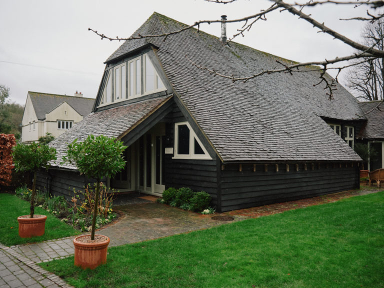 HAMBLEDON HAMPSHIRE, P07 - SHOOTFACTORY - OTHER UK HOUSES