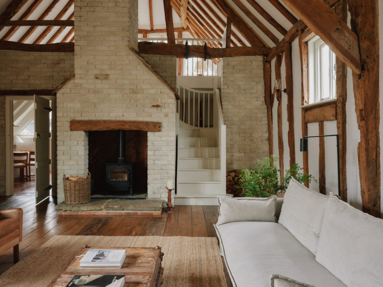 HAMBLEDON HAMPSHIRE, P07 - SHOOTFACTORY - OTHER UK HOUSES