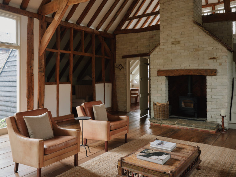 HAMBLEDON HAMPSHIRE, P07 - SHOOTFACTORY - OTHER UK HOUSES