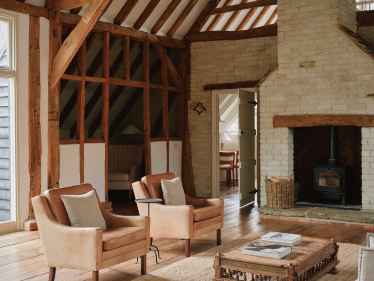 HAMBLEDON HAMPSHIRE, P07 - SHOOTFACTORY - OTHER UK HOUSES