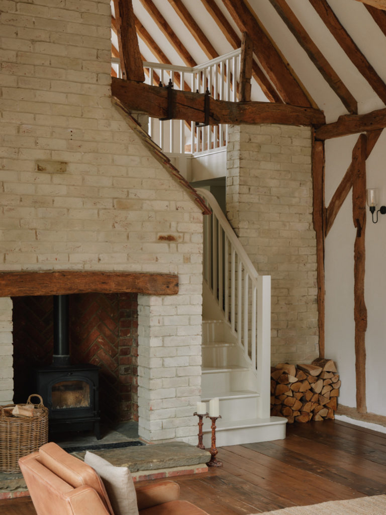 HAMBLEDON HAMPSHIRE, P07 - SHOOTFACTORY - OTHER UK HOUSES