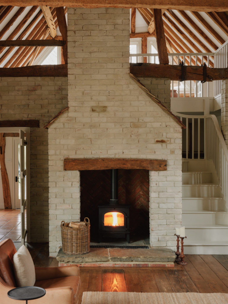 HAMBLEDON HAMPSHIRE, P07 - SHOOTFACTORY - OTHER UK HOUSES