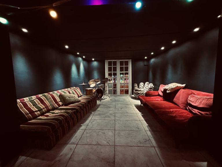ROOST LONDON, E8 - SHOOTFACTORY - QUIRKY & UNUSUAL LOCATIONS