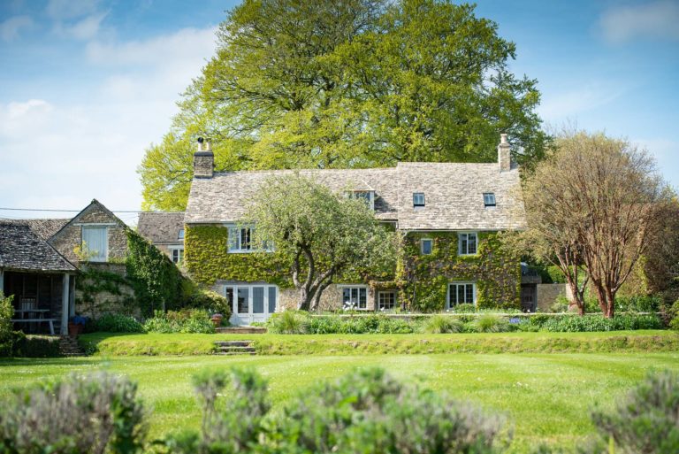 GREY HOUSE, OXON, OX7 - SHOOTFACTORY - OTHER UK HOUSES