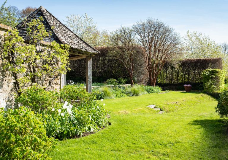 GREY HOUSE, OXON, OX7 - SHOOTFACTORY - OTHER UK HOUSES