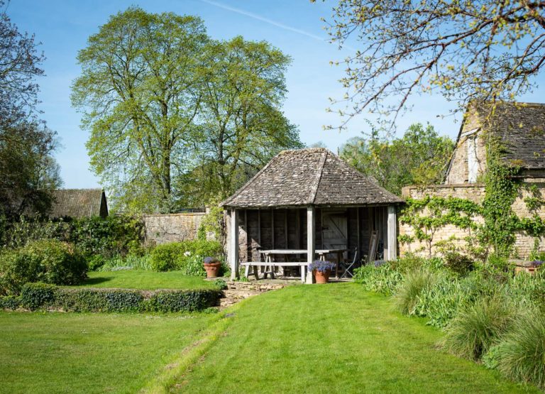 GREY HOUSE, OXON, OX7 - SHOOTFACTORY - OTHER UK HOUSES