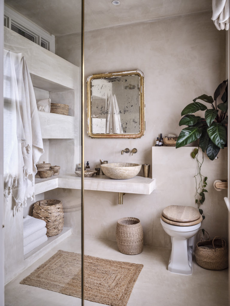HAYWARDS HEATH, EAST SUSSEX, BN8 - SHOOTFACTORY - OTHER UK HOUSES