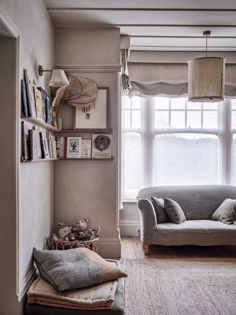 HAYWARDS HEATH, EAST SUSSEX, BN8 - SHOOTFACTORY - OTHER UK HOUSES