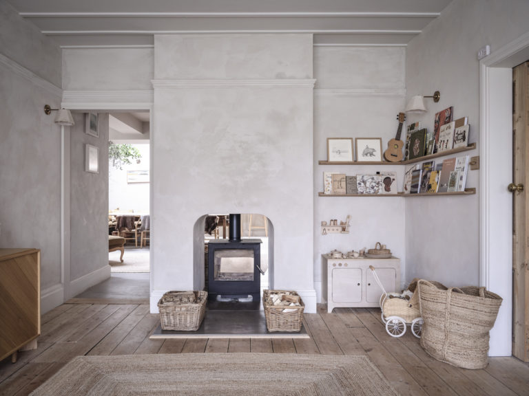 HAYWARDS HEATH, EAST SUSSEX, BN8 - SHOOTFACTORY - OTHER UK HOUSES