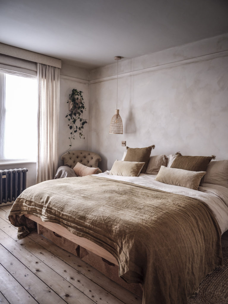 HAYWARDS HEATH, EAST SUSSEX, BN8 - SHOOTFACTORY - OTHER UK HOUSES