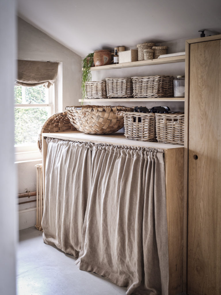 HAYWARDS HEATH, EAST SUSSEX, BN8 - SHOOTFACTORY - OTHER UK HOUSES