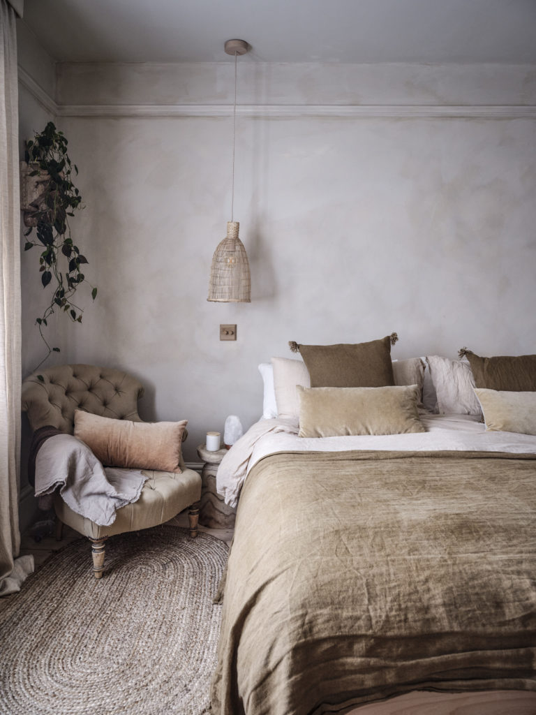 HAYWARDS HEATH, EAST SUSSEX, BN8 - SHOOTFACTORY - OTHER UK HOUSES