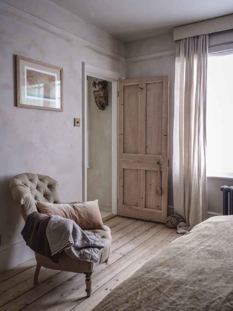 HAYWARDS HEATH, EAST SUSSEX, BN8 - SHOOTFACTORY - OTHER UK HOUSES