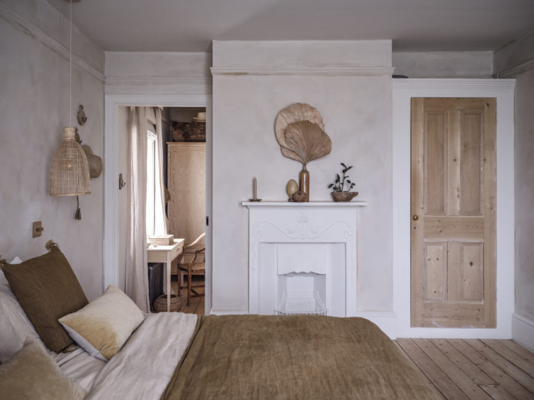 HAYWARDS HEATH, EAST SUSSEX, BN8 - SHOOTFACTORY - OTHER UK HOUSES