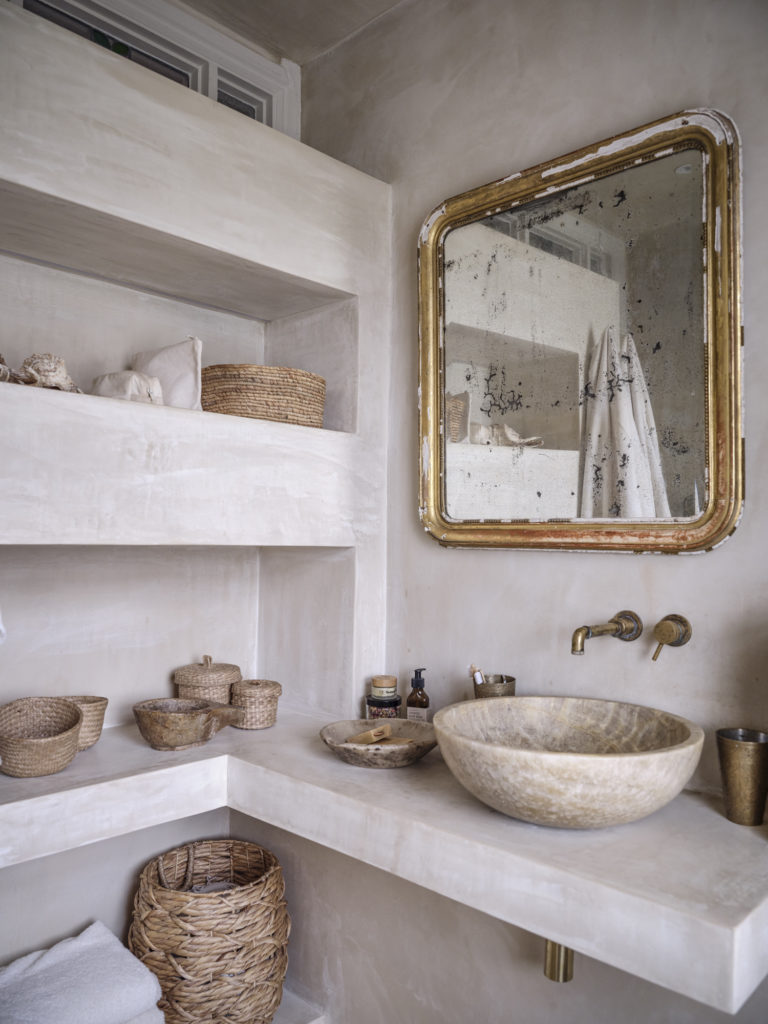 HAYWARDS HEATH, EAST SUSSEX, BN8 - SHOOTFACTORY - OTHER UK HOUSES