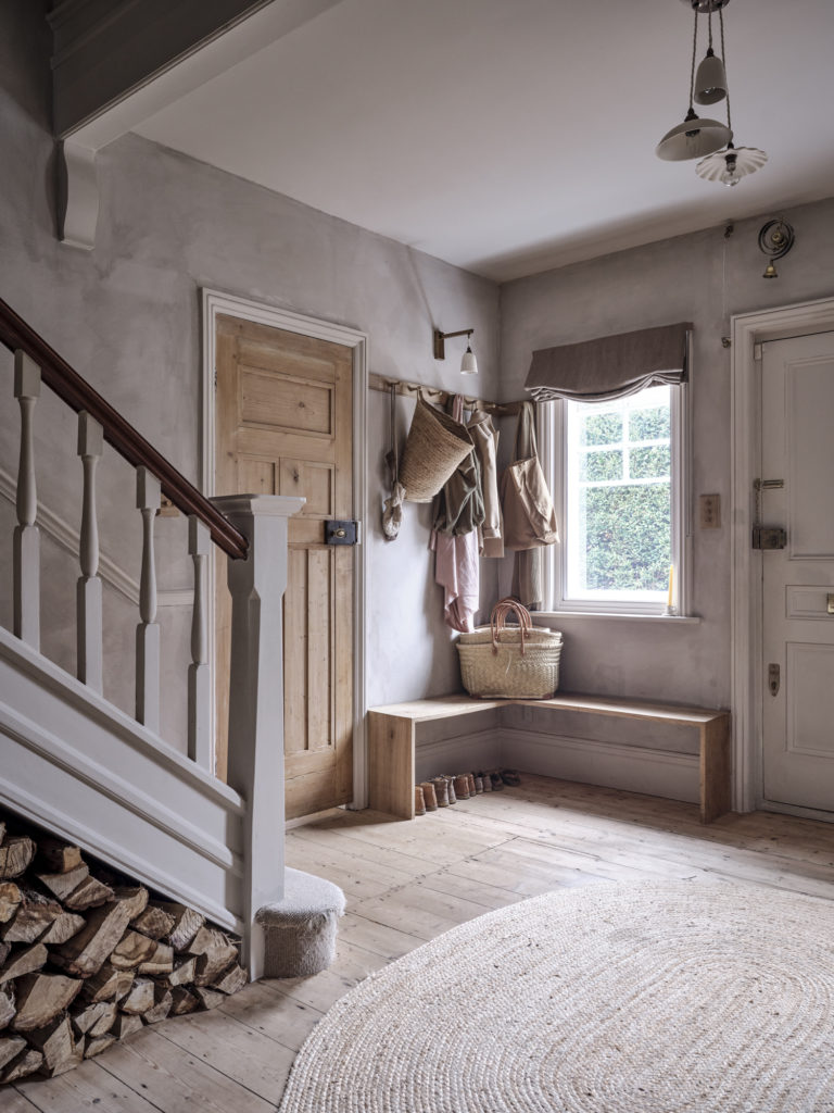 HAYWARDS HEATH, EAST SUSSEX, BN8 - SHOOTFACTORY - OTHER UK HOUSES
