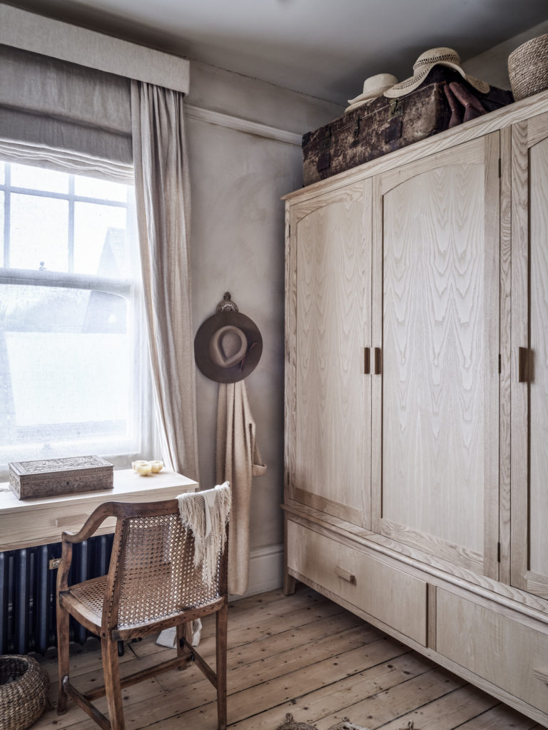 HAYWARDS HEATH, EAST SUSSEX, BN8 - SHOOTFACTORY - OTHER UK HOUSES