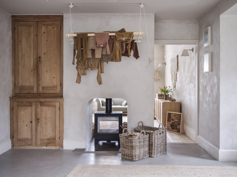 HAYWARDS HEATH, EAST SUSSEX, BN8 - SHOOTFACTORY - OTHER UK HOUSES