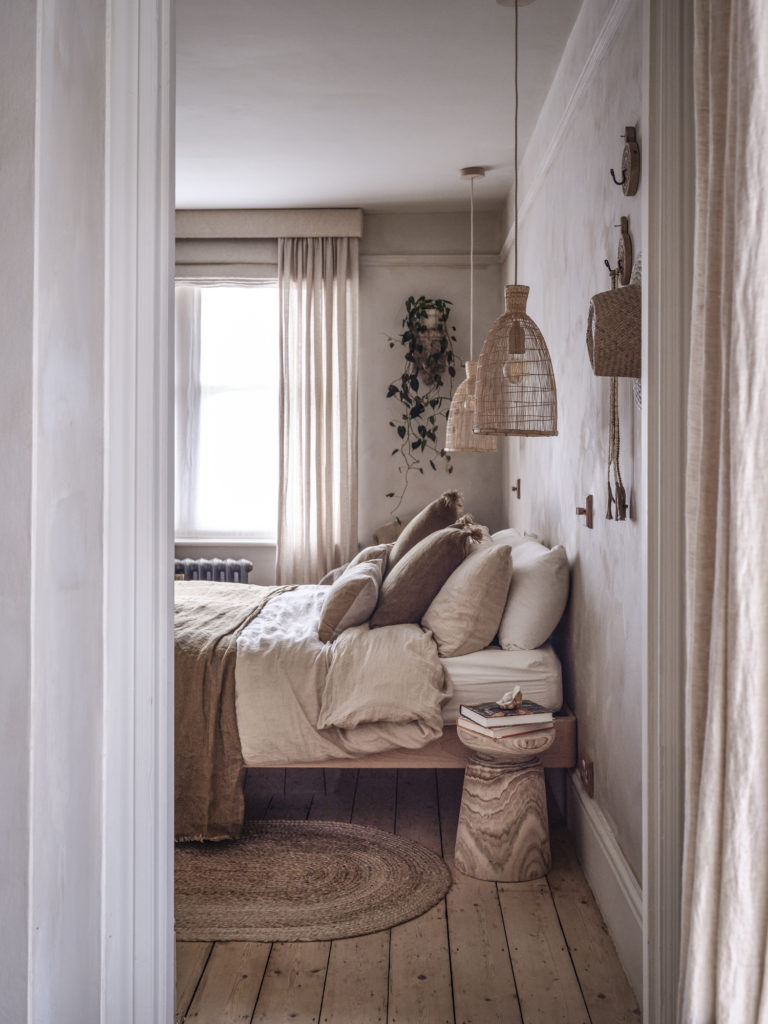 HAYWARDS HEATH, EAST SUSSEX, BN8 - SHOOTFACTORY - OTHER UK HOUSES