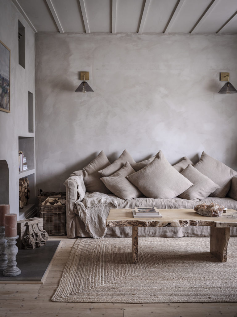 HAYWARDS HEATH, EAST SUSSEX, BN8 - SHOOTFACTORY - OTHER UK HOUSES