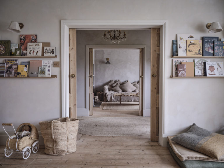 HAYWARDS HEATH, EAST SUSSEX, BN8 - SHOOTFACTORY - OTHER UK HOUSES