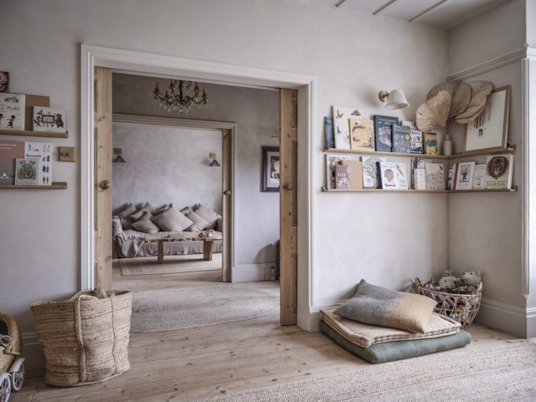 HAYWARDS HEATH, EAST SUSSEX, BN8 - SHOOTFACTORY - OTHER UK HOUSES