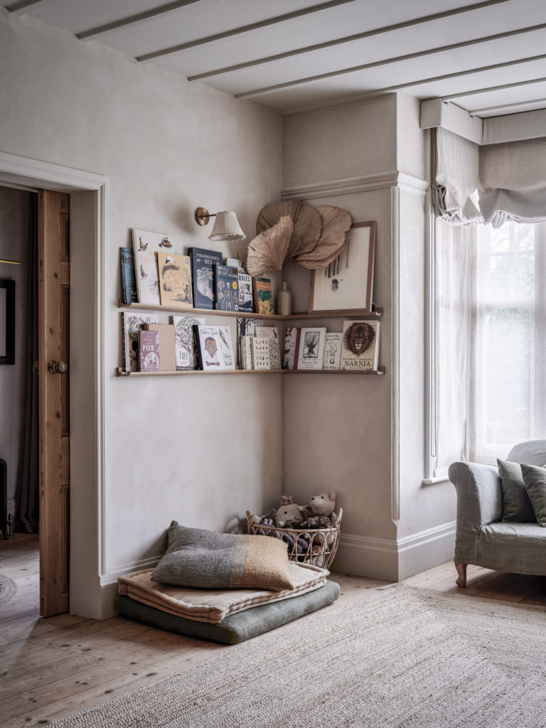 HAYWARDS HEATH, EAST SUSSEX, BN8 - SHOOTFACTORY - OTHER UK HOUSES