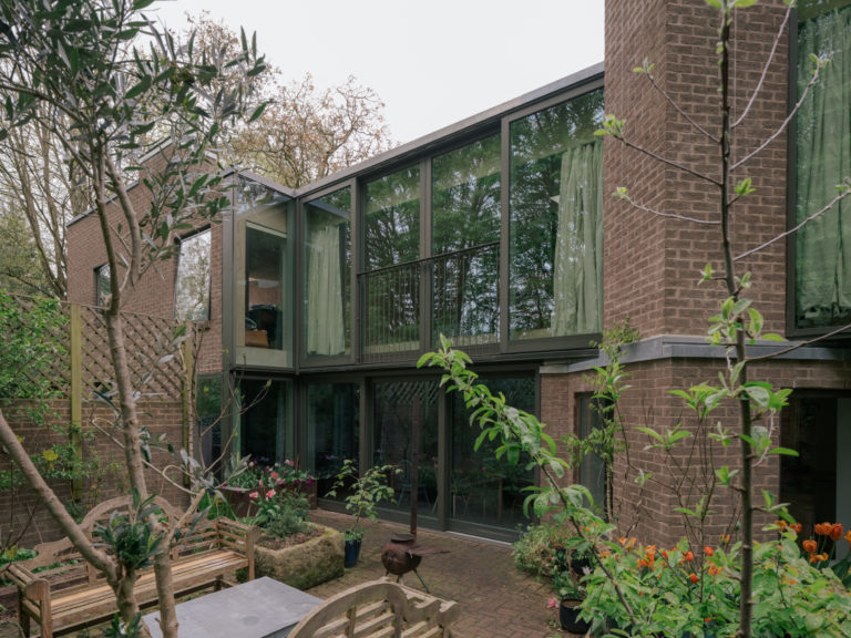 HEATH END HOUSE, LONDON, NW3 - SHOOTFACTORY - LONDON HOUSES