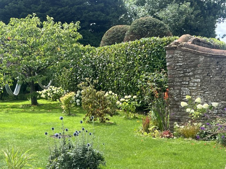 THE COACH HOUSE, SURREY, GU7 - SHOOTFACTORY - OTHER UK HOUSES